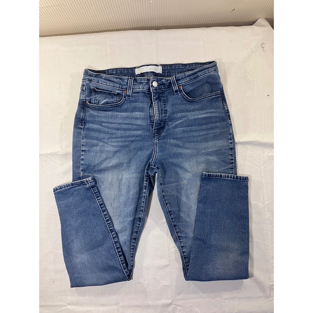 Levi Strauss Signature Gold Women's Totally Shaping Skinny Jeans Blue Wash Sz 10